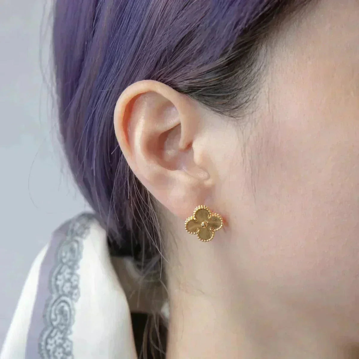 [Grace Jewelry]CLOVER MEDIUM 1 MOTIFS LASER EARRINGS