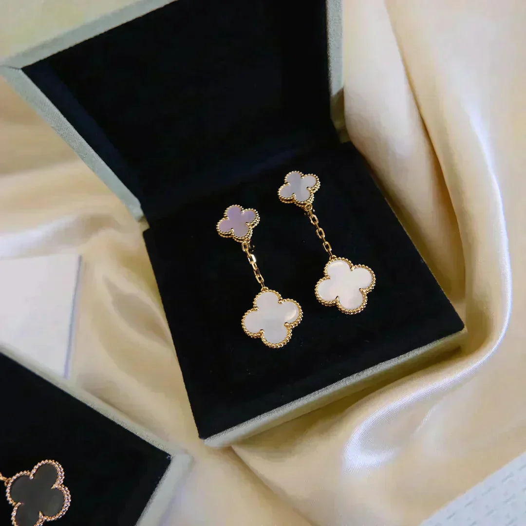 [Grace Jewelry]CLOVER 2 MOTIF WHITE MOP EARRINGS