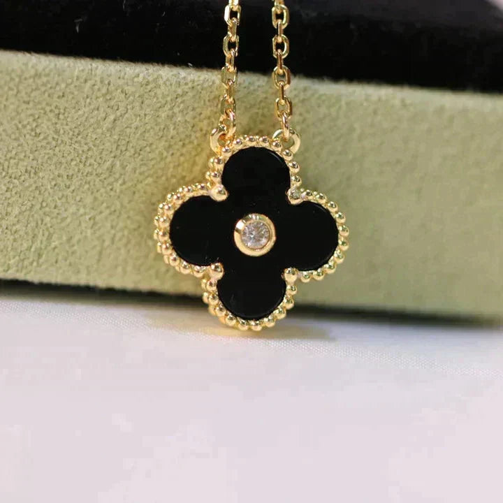 [Grace Jewelry]CLOVER 15MM DIAMOND ONYX NECKLACE