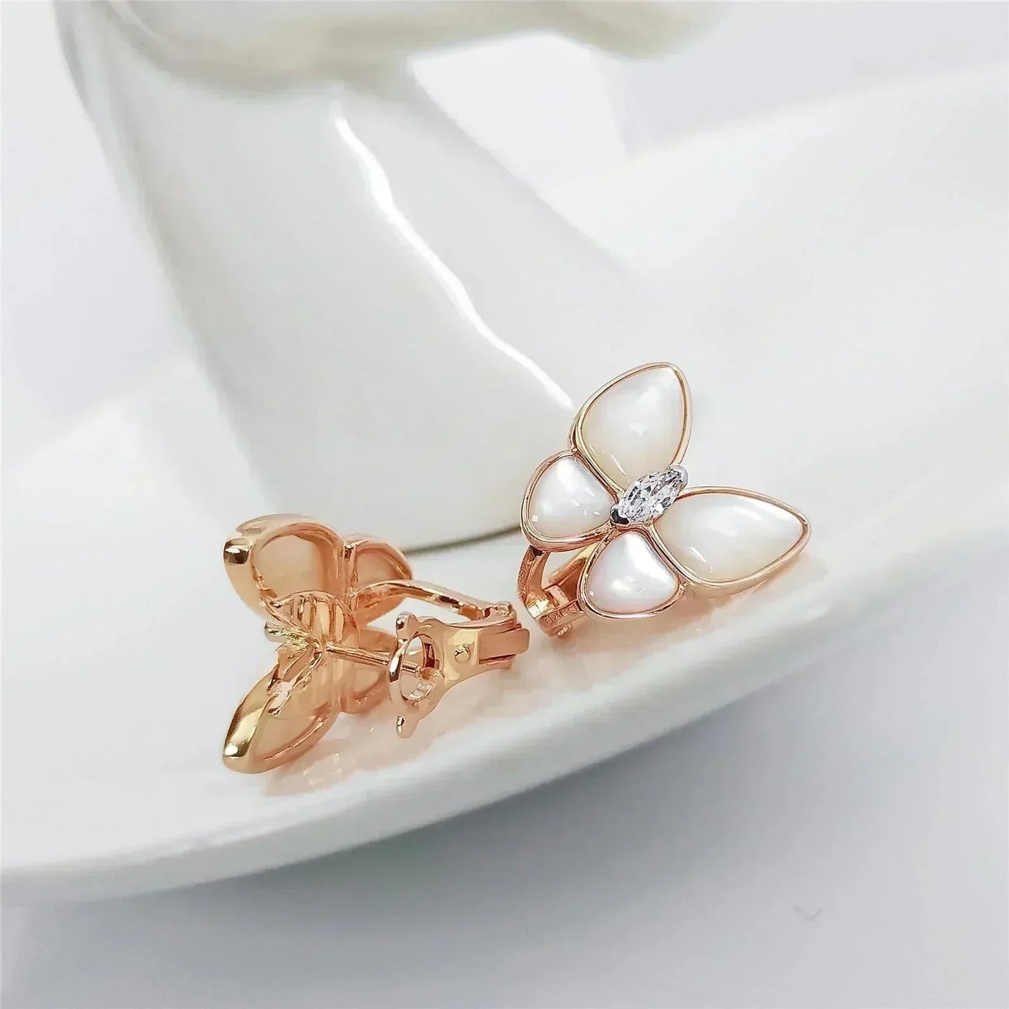 [Grace Jewelry]BUTTERFLY MOP DIAMOND EARRINGS