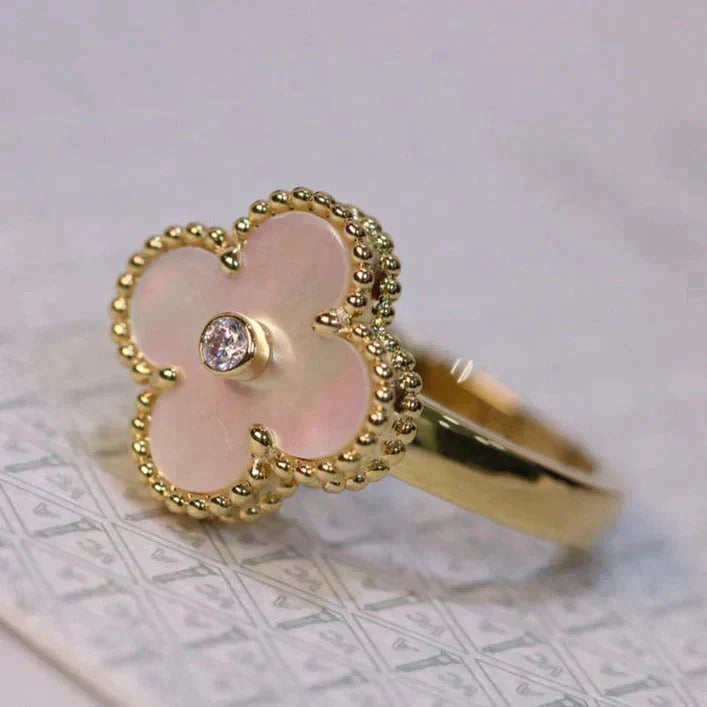 [Grace Jewelry]CLOVER PINK MOP RING GOLD DIAMOND