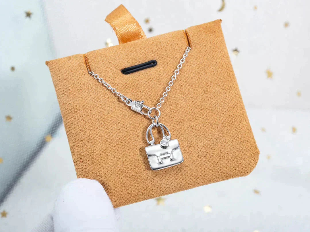 [Grace Jewelry]AMULETTE PEDANT SILVER NECKLACE