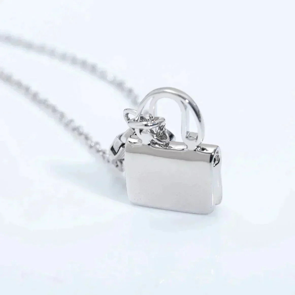 [Grace Jewelry]AMULETTE PEDANT SILVER NECKLACE