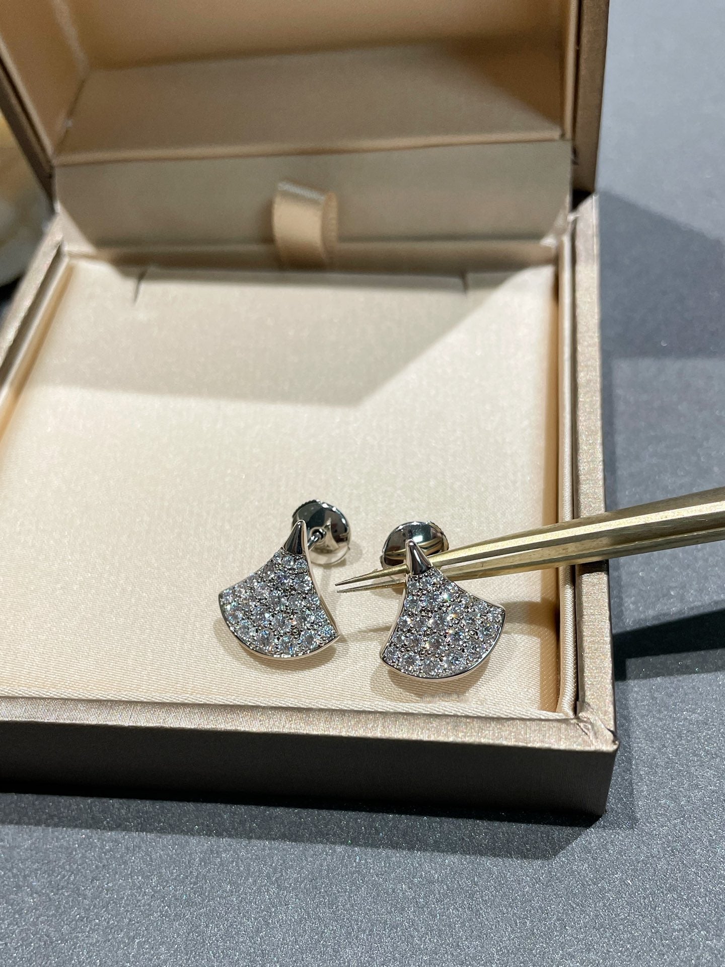 [Grace Jewelry]DREAM STUD EARRINGS DIAMOND