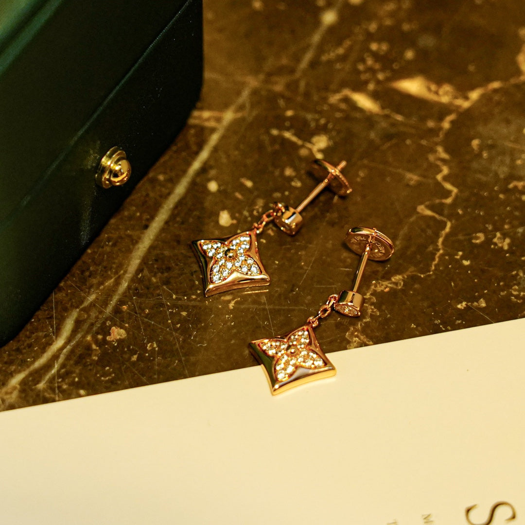 [Grace Jewelry]STAR DIAMONDS EARRINGS GOLD