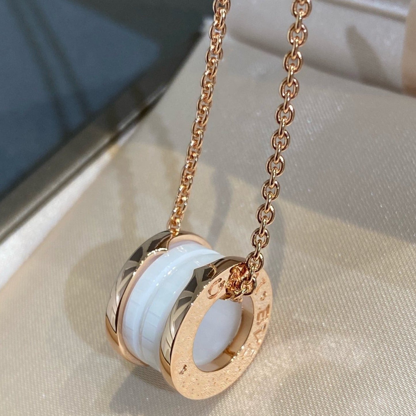 [Grace Jewelry]ZERO 1 WHITE CERAMIC PINK GOLD NECKLACE