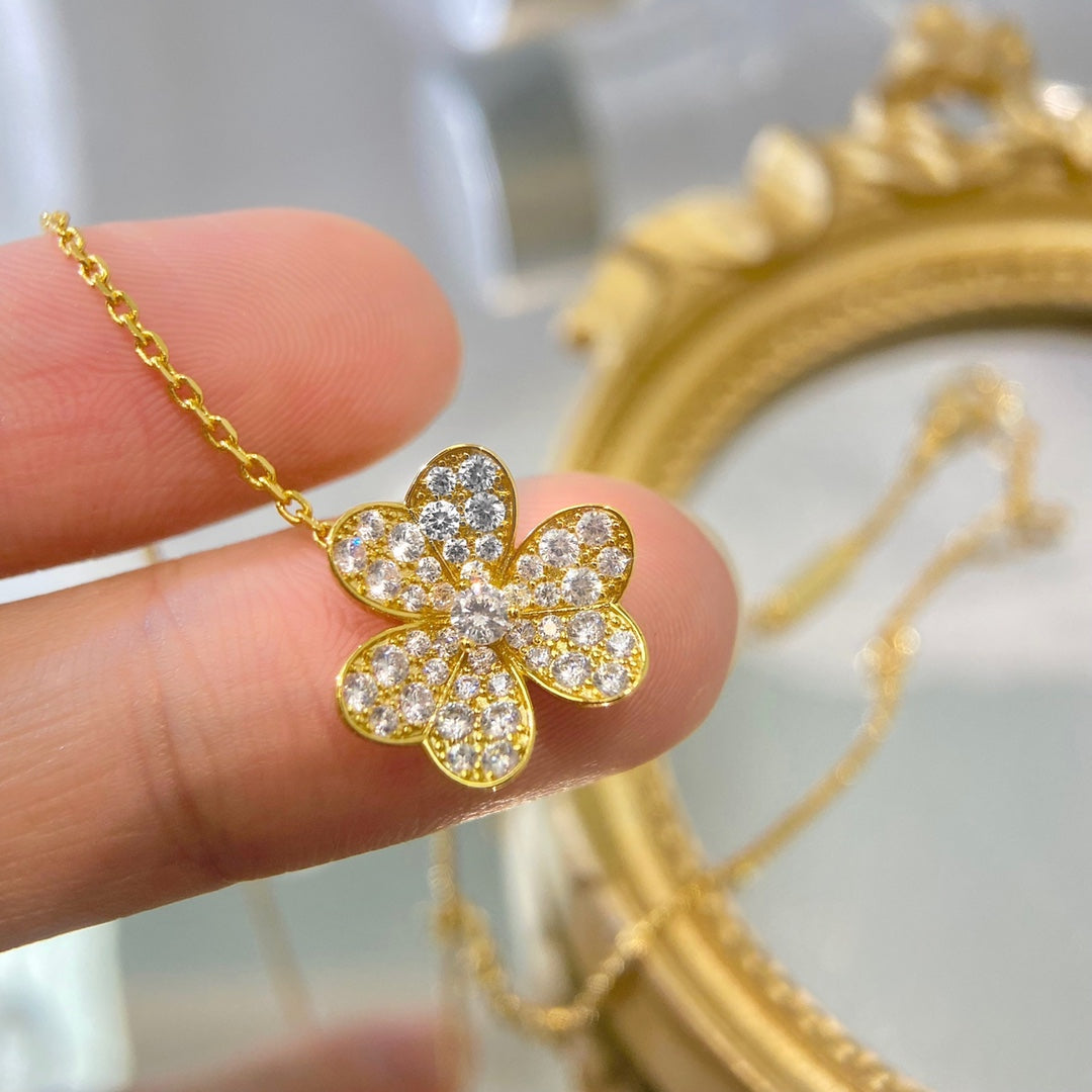 [Grace Jewelry]FLOWER DIAMOND NECKLACE