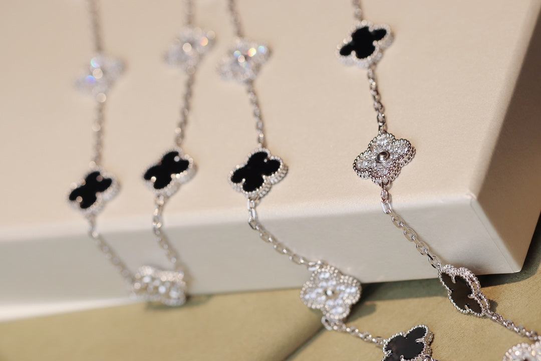 [Grace Jewelry]CLOVER 20 MOTIFS ONYX DIAMOND SILVER