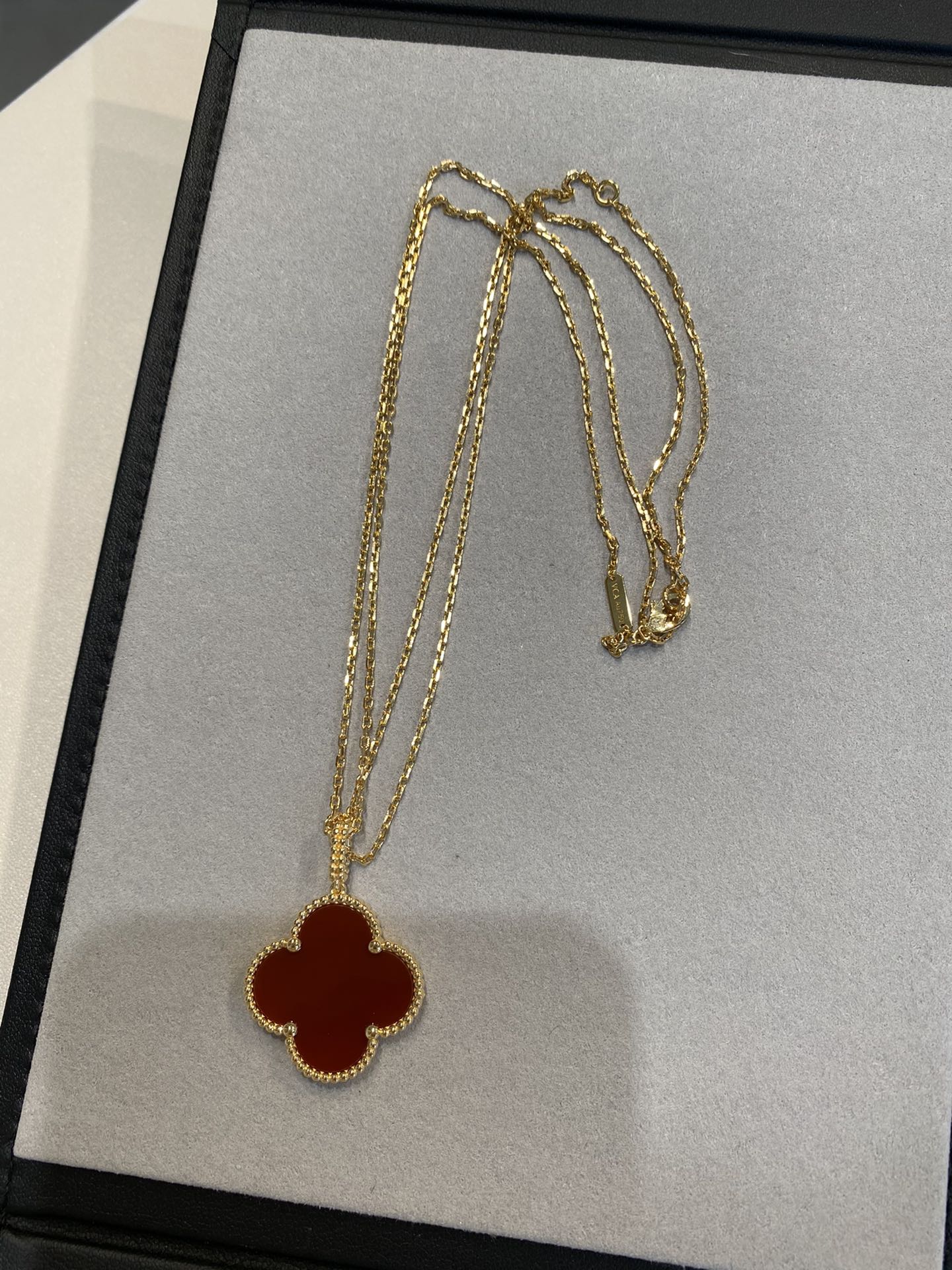 [Grace Jewelry]CLOVER 25MM NECKLACE GOLD CARNELIAN