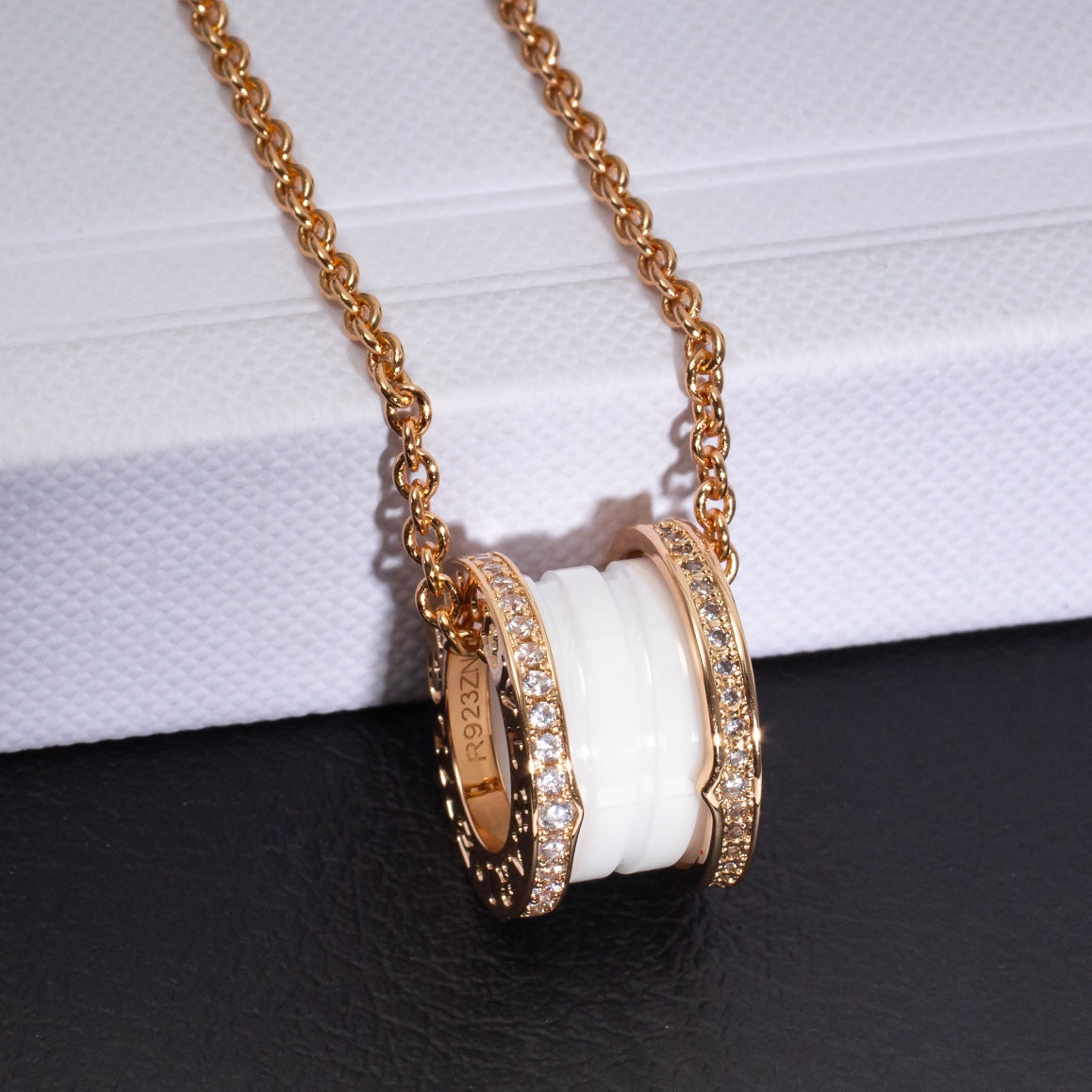 [Grace Jewelry]ZERO 1 WHITE CERAMIC PINK GOLD DIAMOND NECKLACE