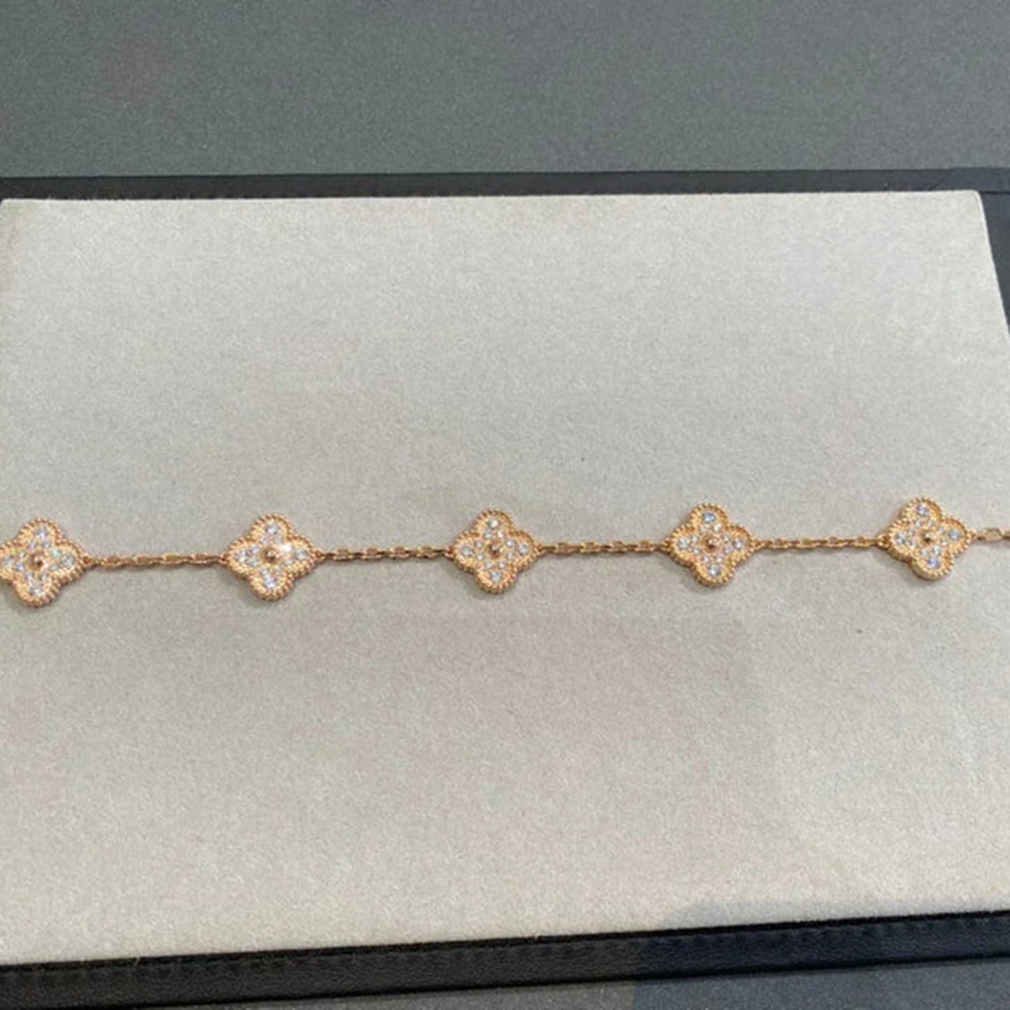 [Grace Jewelry]CLOVER 5 MOTIFS  FULL DIAMOND BRACELET