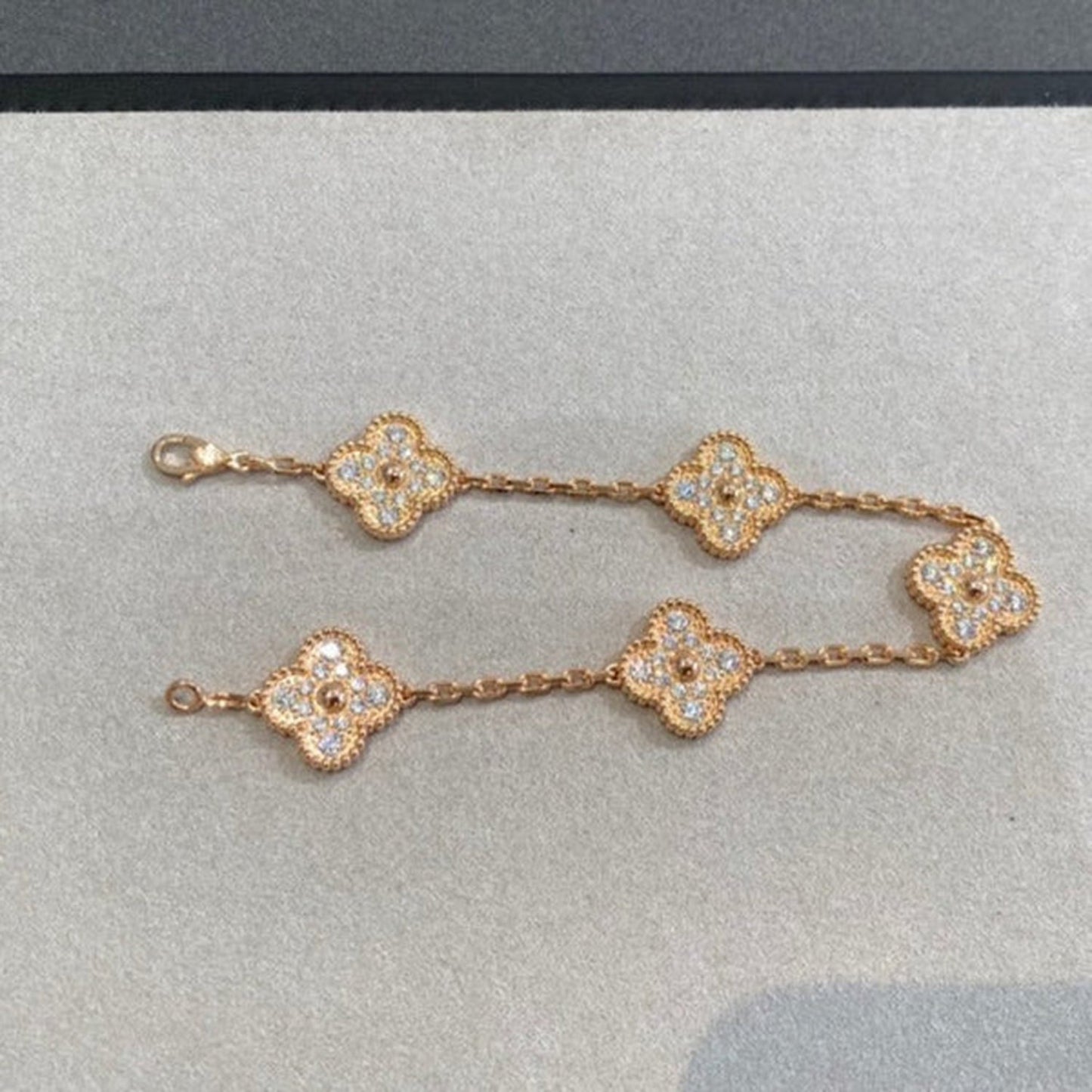 [Grace Jewelry]CLOVER 5 MOTIFS  FULL DIAMOND BRACELET