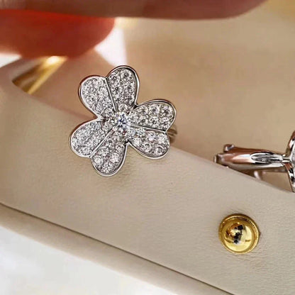 [Grace Jewelry]CLOVER COMOS DIAMOND EARRINGS SILVER