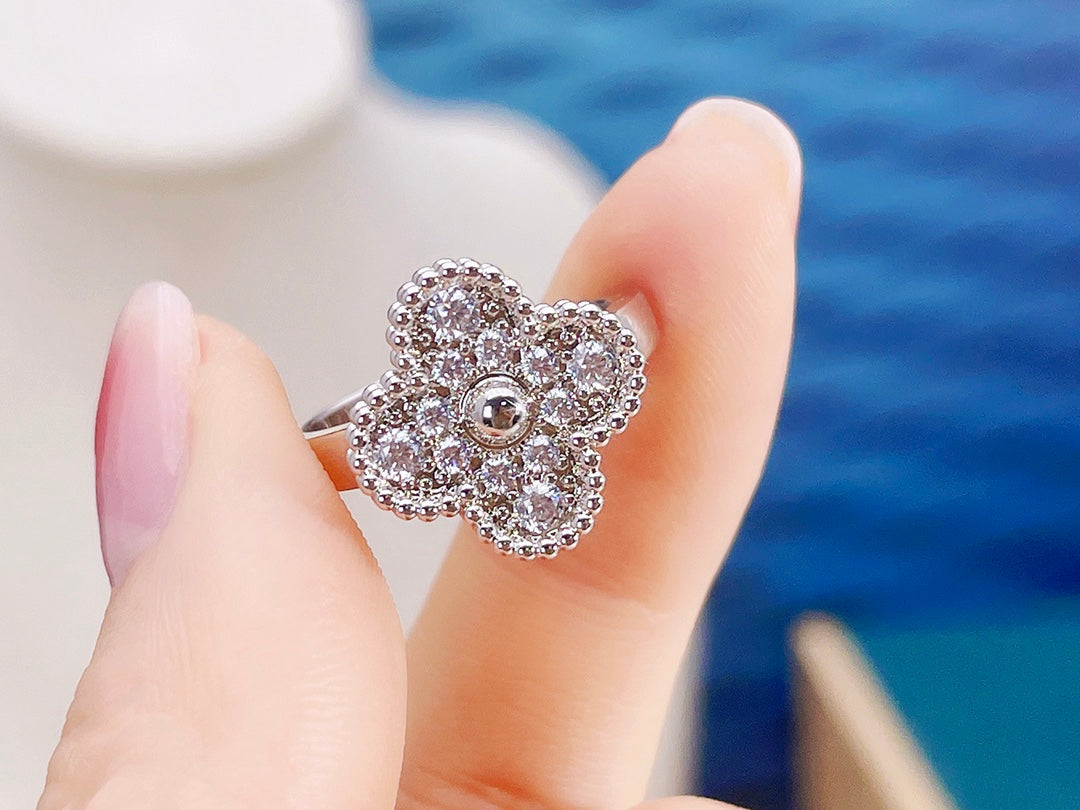 [Grace Jewelry]CLOVER DIAMOND RING