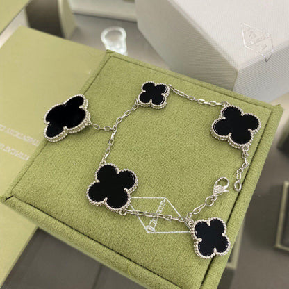 [Grace Jewelry]CLOVER 5 MOTIFS SIVLER ONYX BRACELET