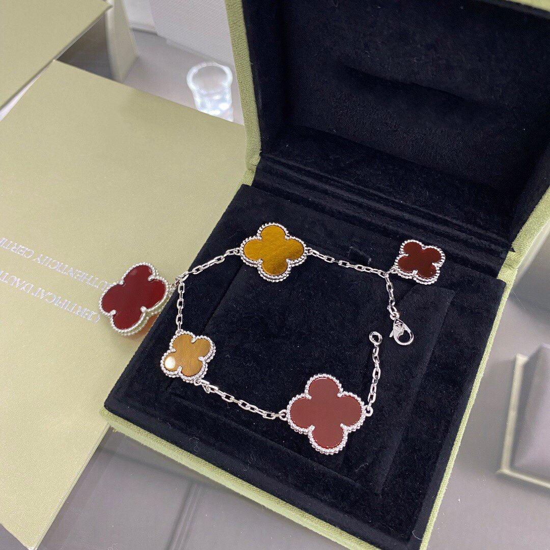 [Grace Jewelry]CLOVER 5 MOTIFS SIVLER CARNELIAN TIGER EYE BRACELET