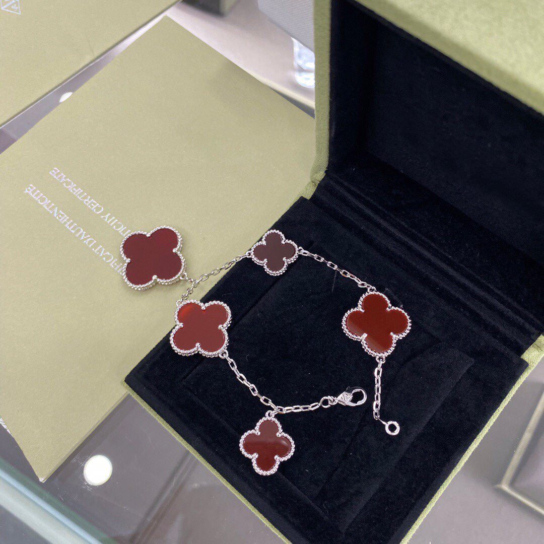 [Grace Jewelry]CLOVER 5 MOTIFS SIVLER CARNELIAN BRACELET