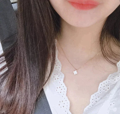 [Grace Jewelry]CLOVER MINI 9.5MM WHITE MOTHER OF PEARL NECKLACE