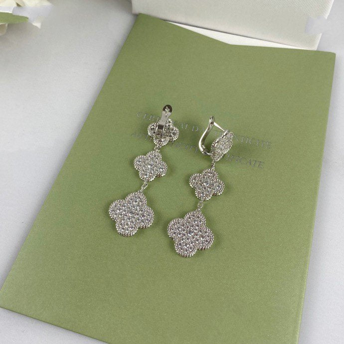 [Grace Jewelry]CLOVER 3 MOTIF DIAMOND SILVER DROP EARRINGS