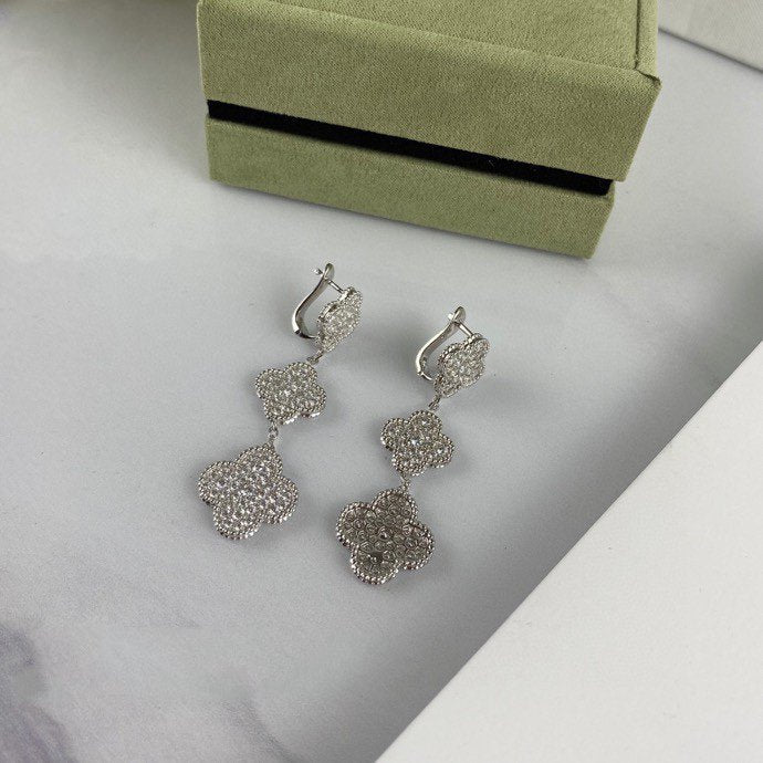 [Grace Jewelry]CLOVER 3 MOTIF DIAMOND SILVER DROP EARRINGS