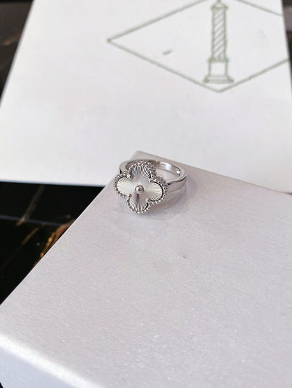 [Grace Jewelry]CLOVER SILVER RING