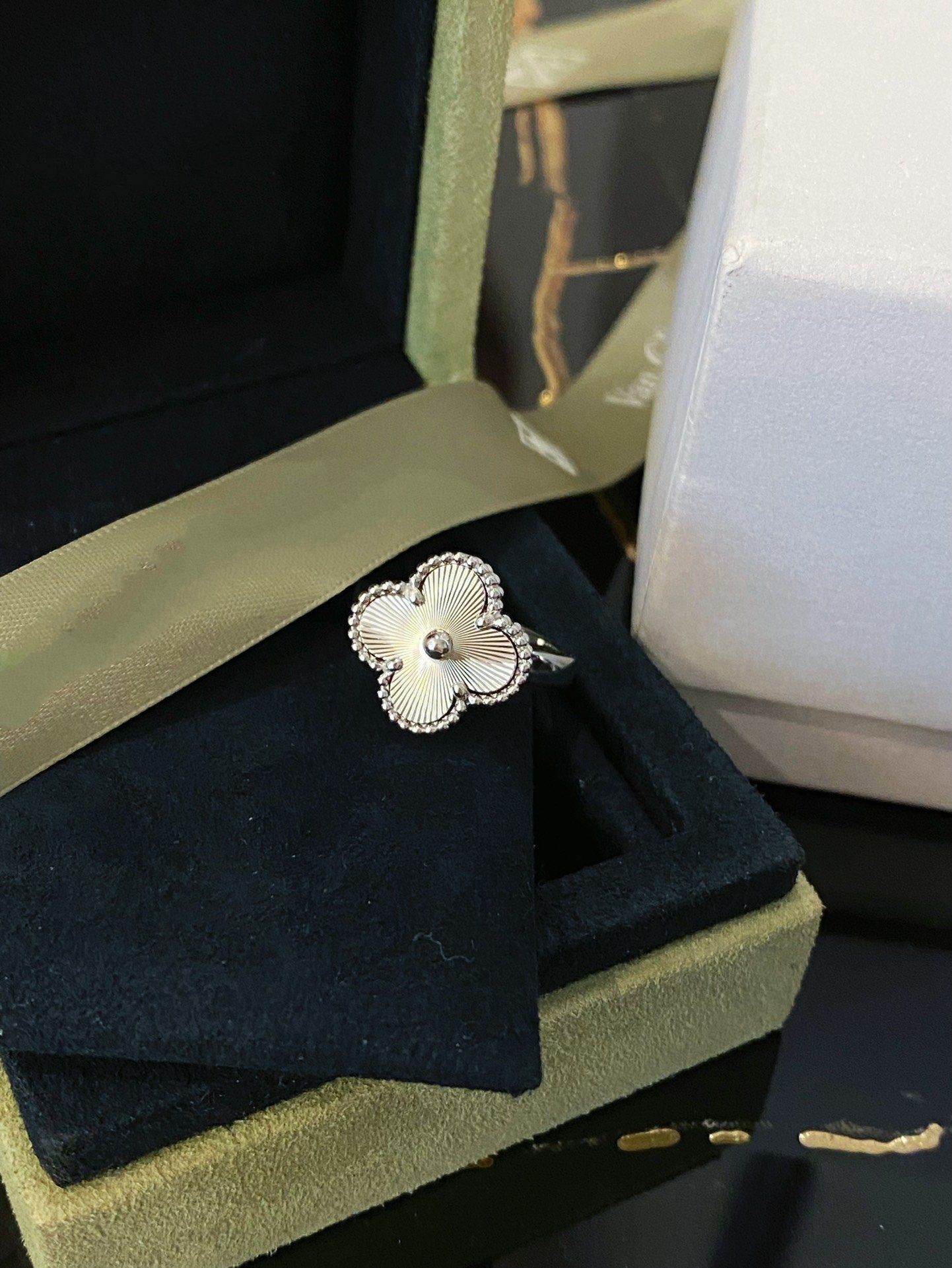 [Grace Jewelry]CLOVER SILVER RING