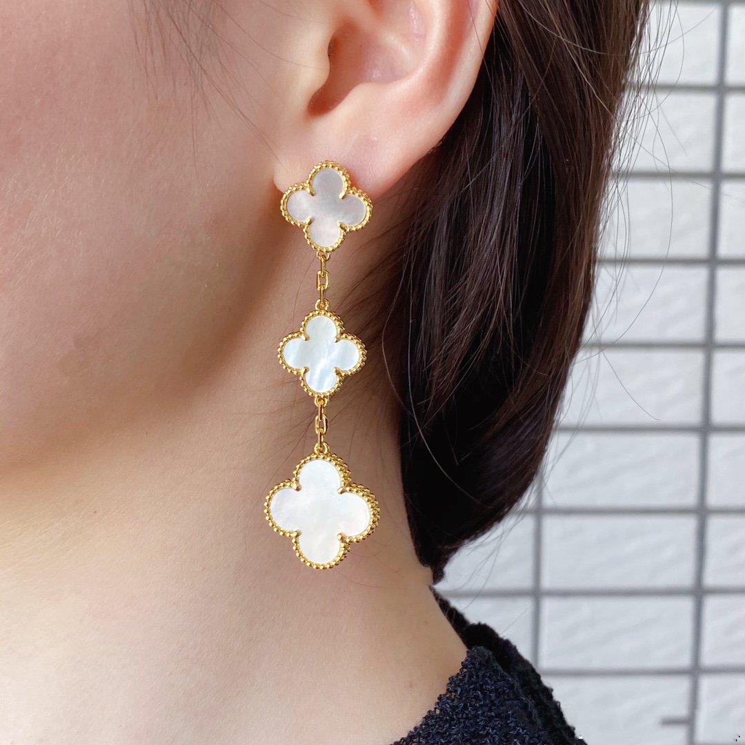 [Grace Jewelry]CLOVER MOP 3 MOTIFS GOLD EARRINGS