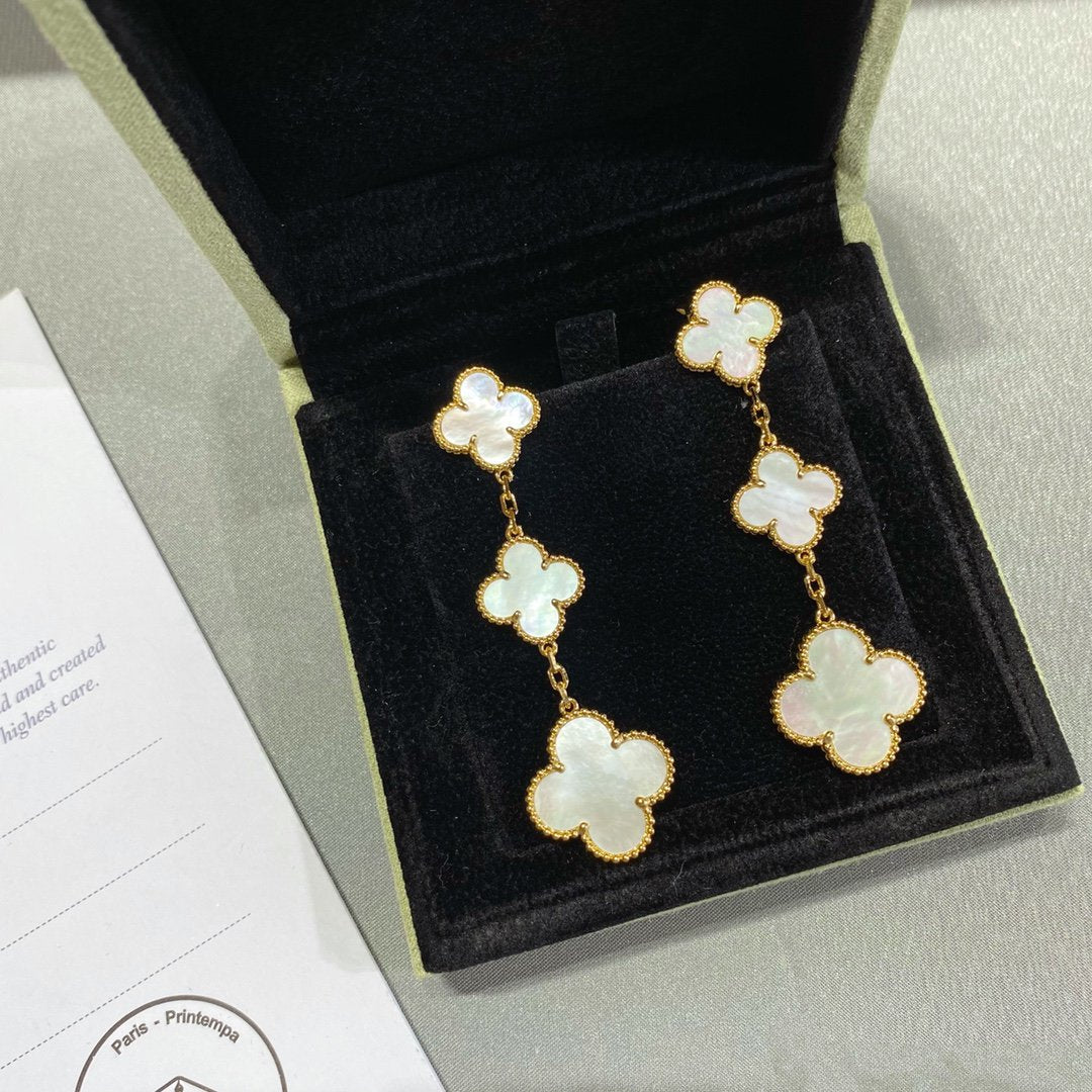 [Grace Jewelry]CLOVER MOP 3 MOTIFS GOLD EARRINGS