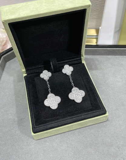 [Grace Jewelry]CLOVER 2 MOTIFS DIAMOND PAVED SILVER EARRINGS