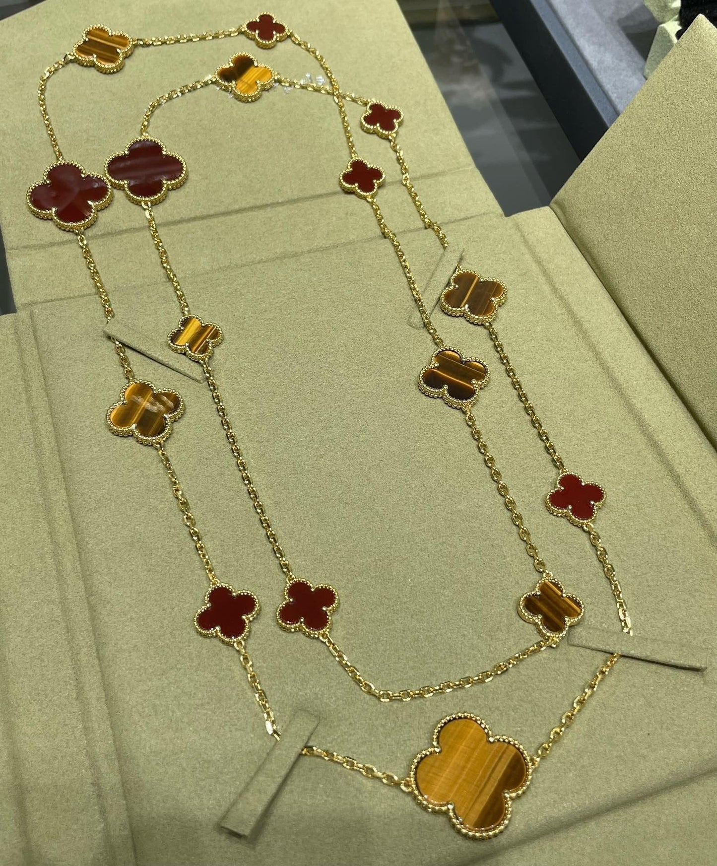 [Grace Jewelry]CLOVER 16 MOTIF CARNELIAN TIGER EYE ROSE GOLD NECKLACE