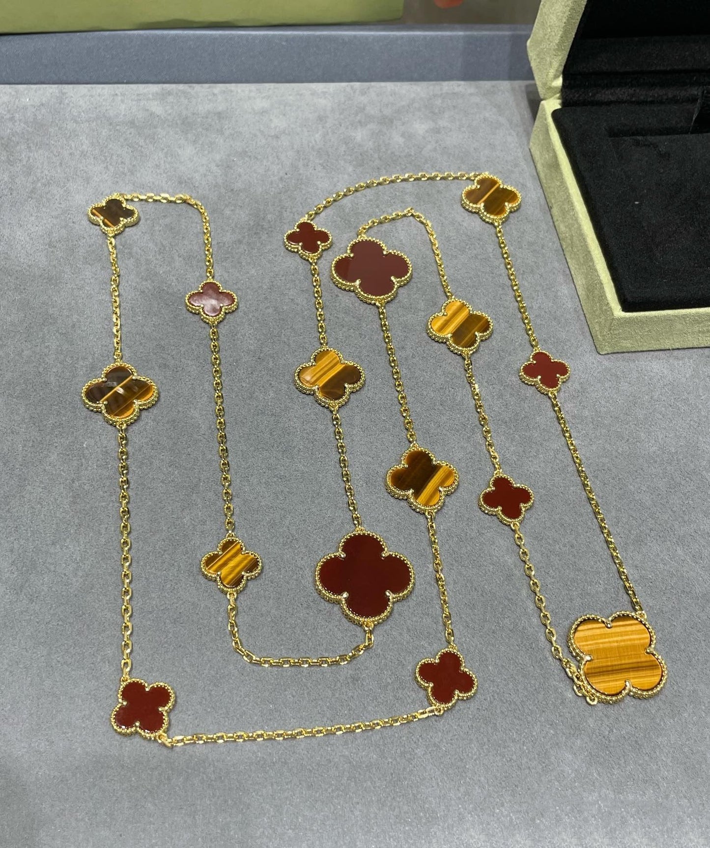 [Grace Jewelry]CLOVER 16 MOTIF CARNELIAN TIGER EYE ROSE GOLD NECKLACE