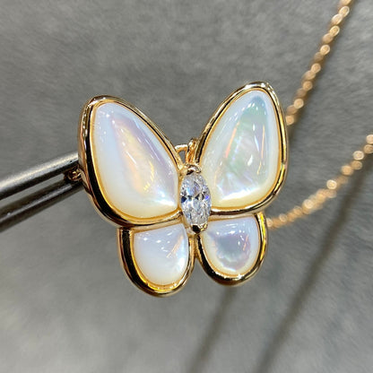 [Grace Jewelry]BUTTERFLY MOP DIAMOND NECKLACE