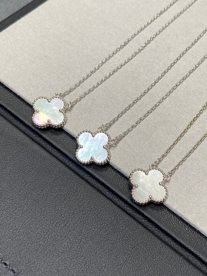 [Grace Jewelry]CLOVER MEDIUM SILVER WHITE MOP NECKLACE