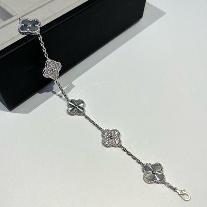 [Grace Jewelry]CLOVER 5 MOTIF SILVER DIAMOND BRACELET