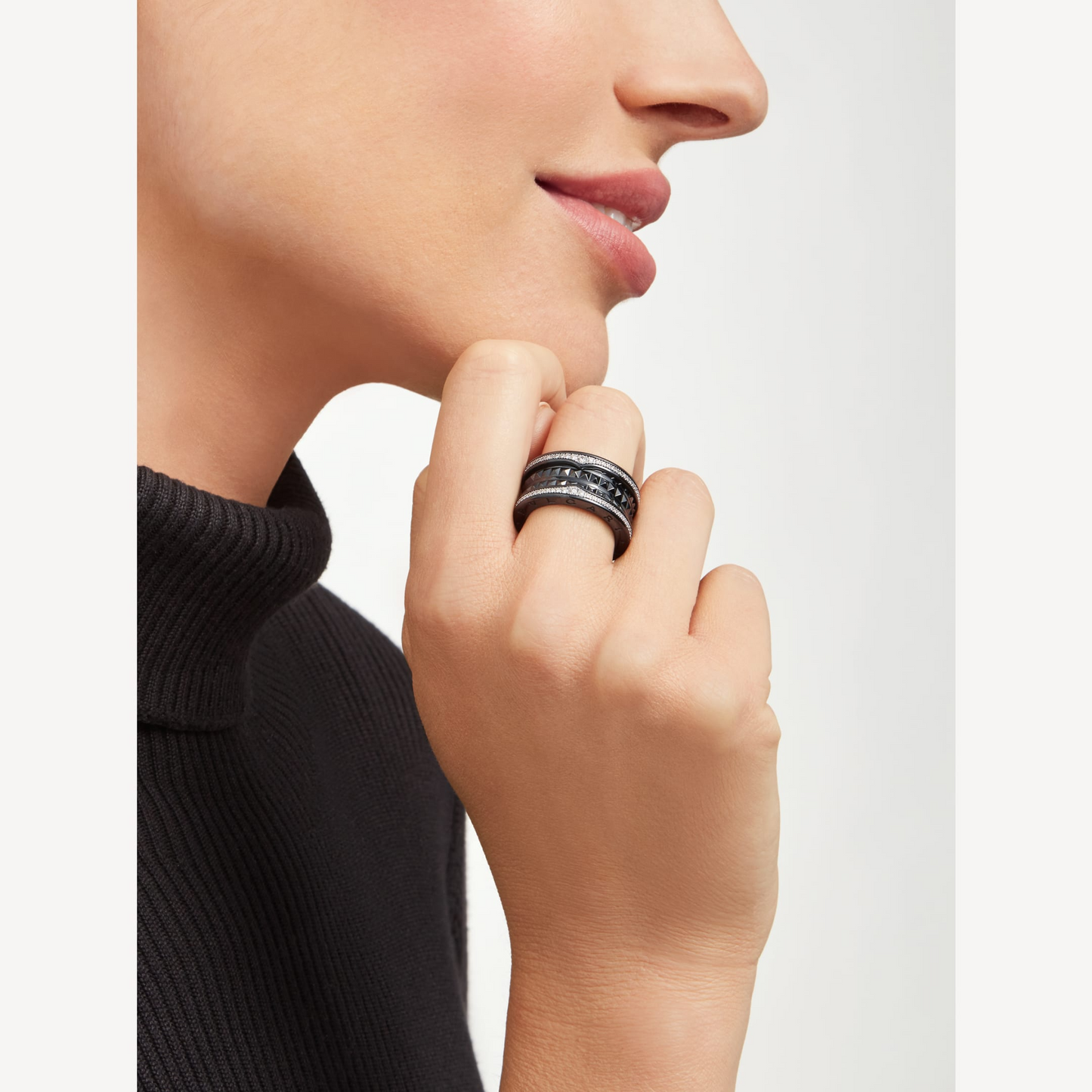 [Grace Jewelry]ZERO 1 ROCK FOUR-BAND BLACK CERAMIC WITH STUDDED SPIRAL AND PAVED DIAMONDS RING