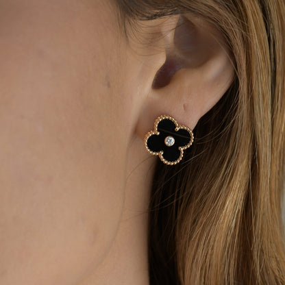 [Grace Jewelry]CLOVER MEDIUM 1 MOTIFS ONYX DIAMOND EARRINGS