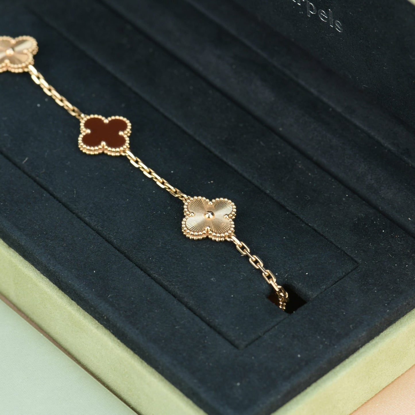 [Grace Jewelry]CLOVER  5 MOTIFS CARNELIAN GOLD BRACELET