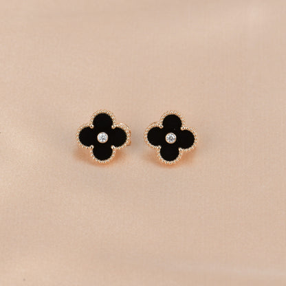 [Grace Jewelry]CLOVER MEDIUM 1 MOTIFS ONYX DIAMOND EARRINGS