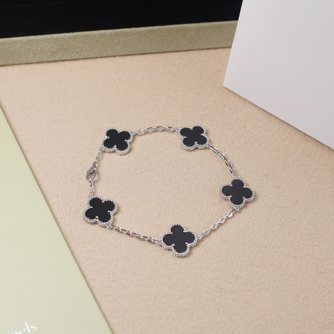 [Grace Jewelry]CLOVER 5 MOTIF ONYXS  BRACELET SILVER