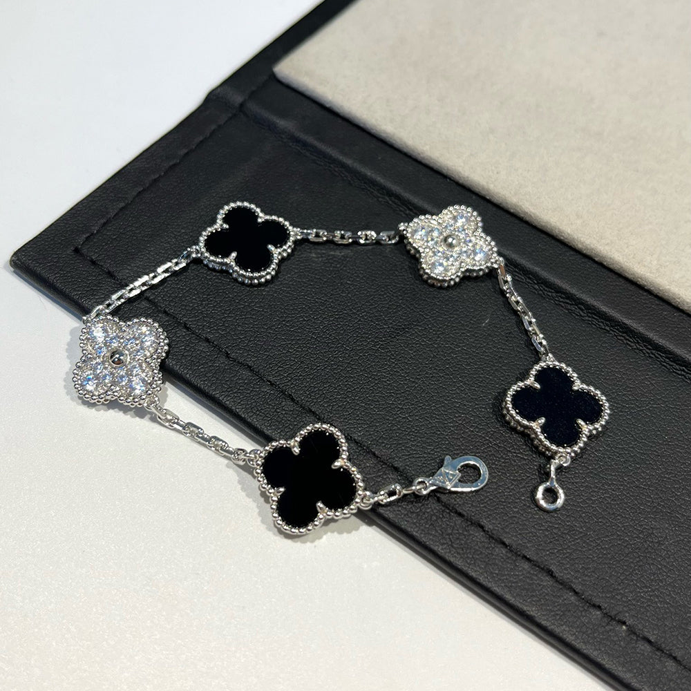 [Grace Jewelry]CLOVER 5 MOTIF ONYXS DIAMOND BRACELET SILVER