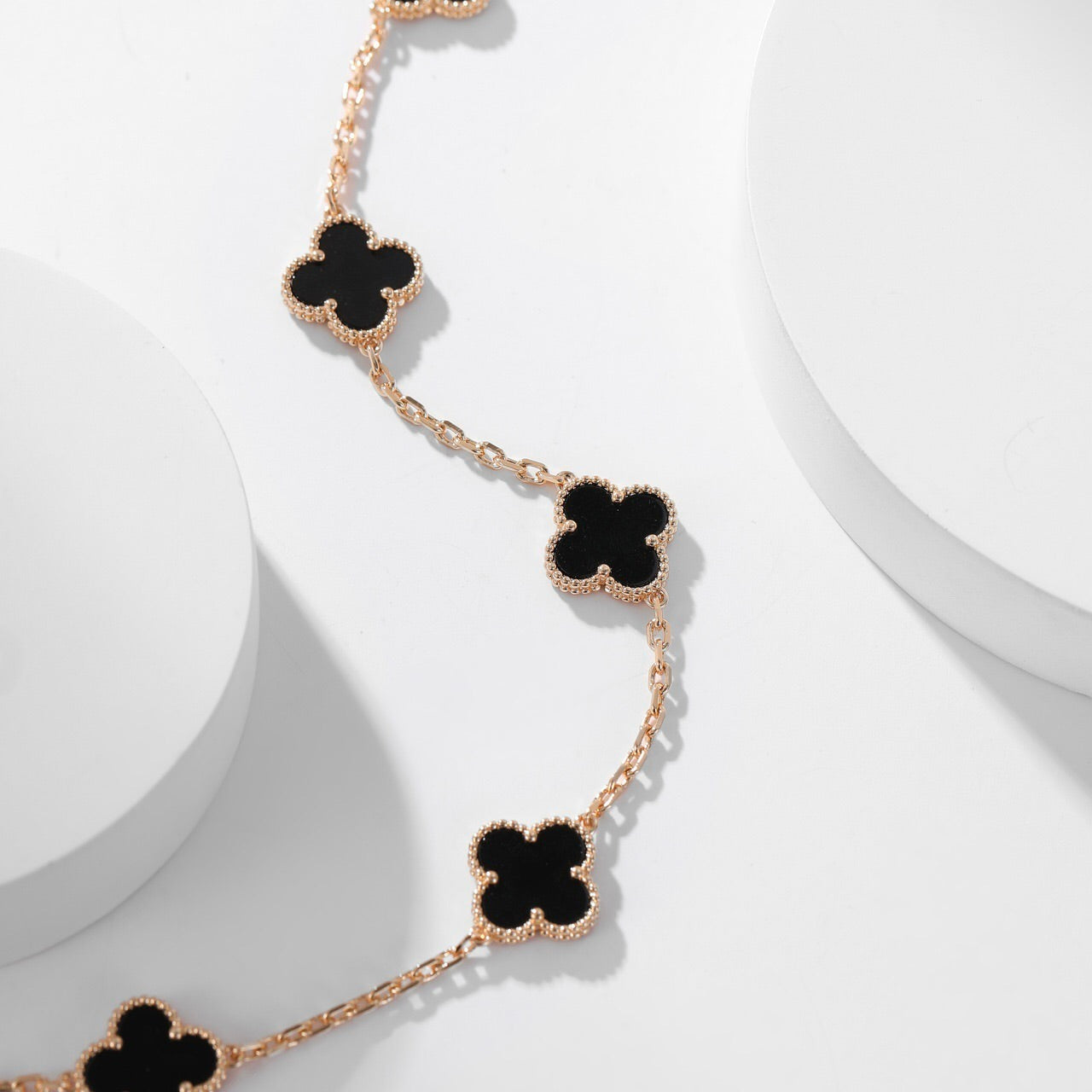 [Grace Jewelry]CLOVER 10 MOTIFS ONYX NECKLACE