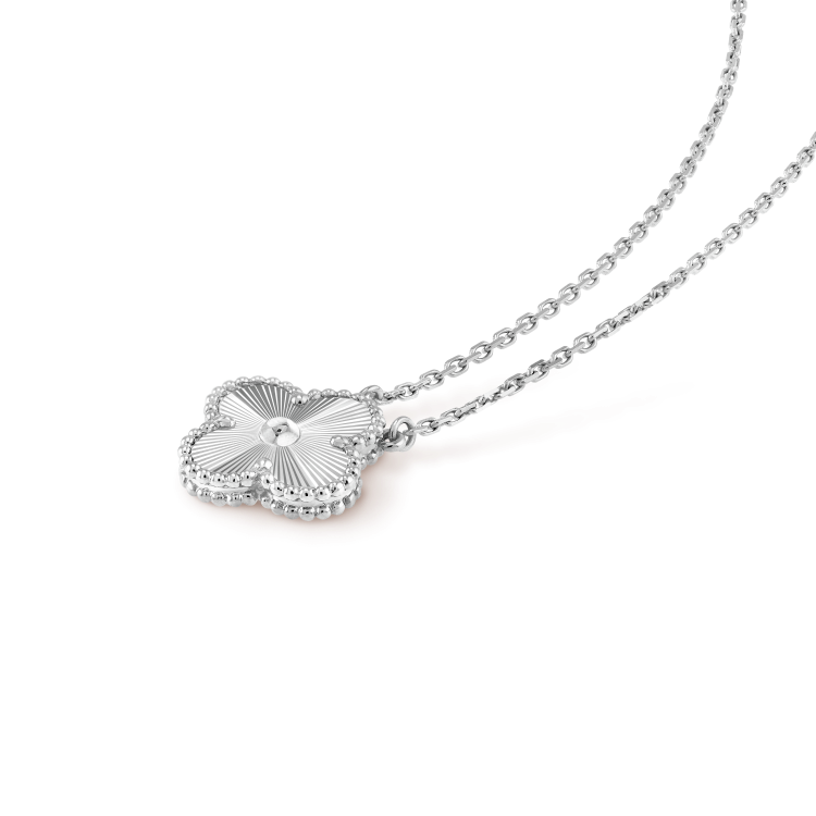 [Grace Jewelry]CLOVER 15MM LASER NECKLACE SILVER