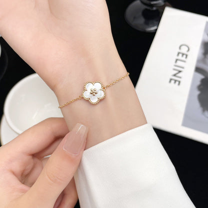 [Grace Jewelry]LUCKY WHITE MOP PLUM BLOSSOM  BRACELET