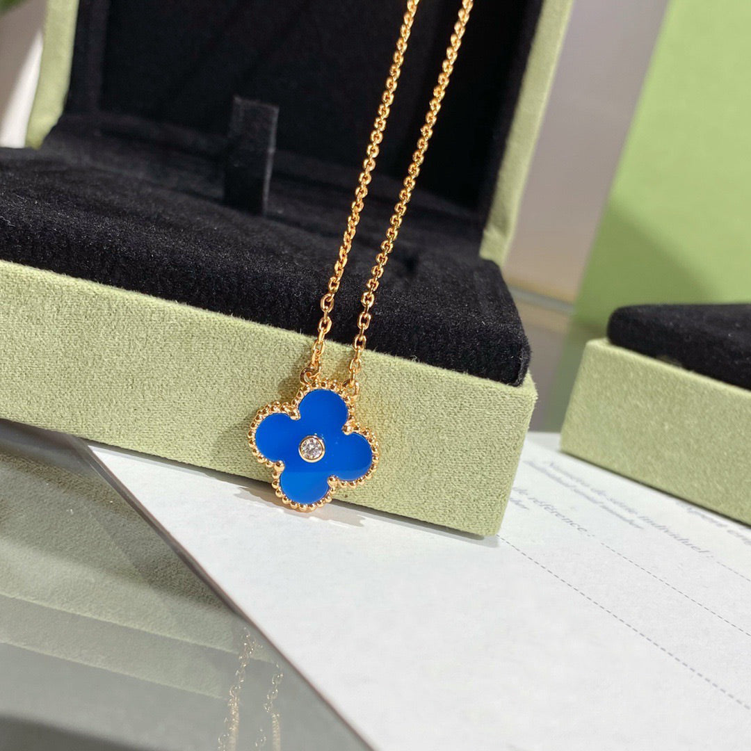 [Grace Jewelry]CLOVER 15MM DIAMOND AND BLUE AGATE NECKLACE