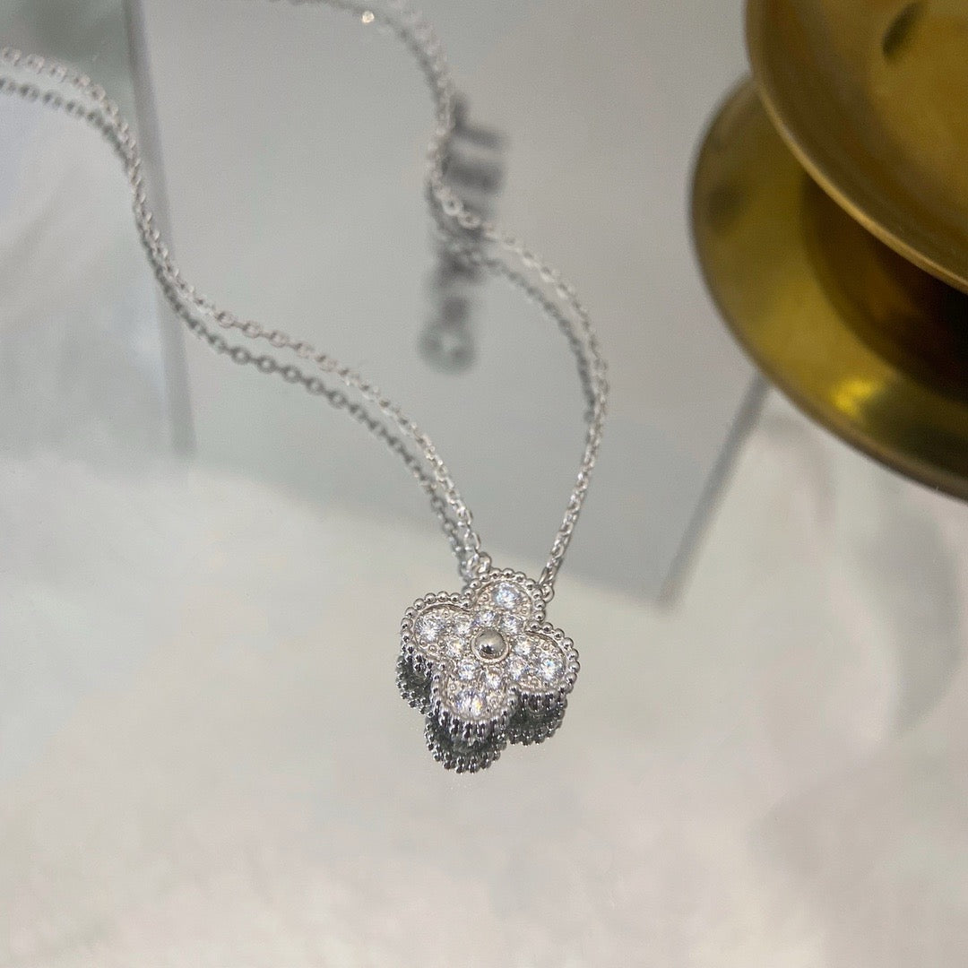 [Grace Jewelry]CLOVER 15MM DIAMOND SINGLE FLOWER NECKLACE