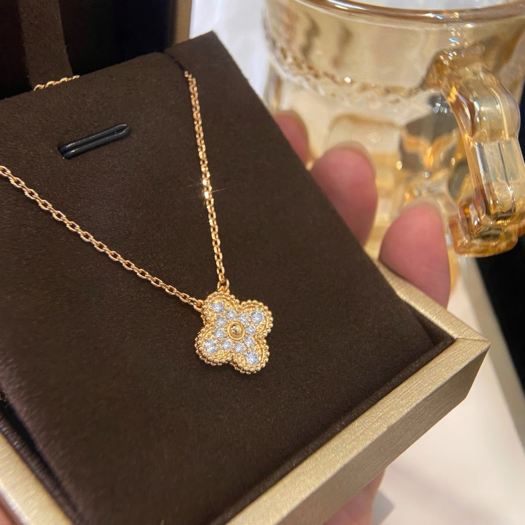 [Grace Jewelry]CLOVER 15MM DIAMOND SINGLE FLOWER NECKLACE