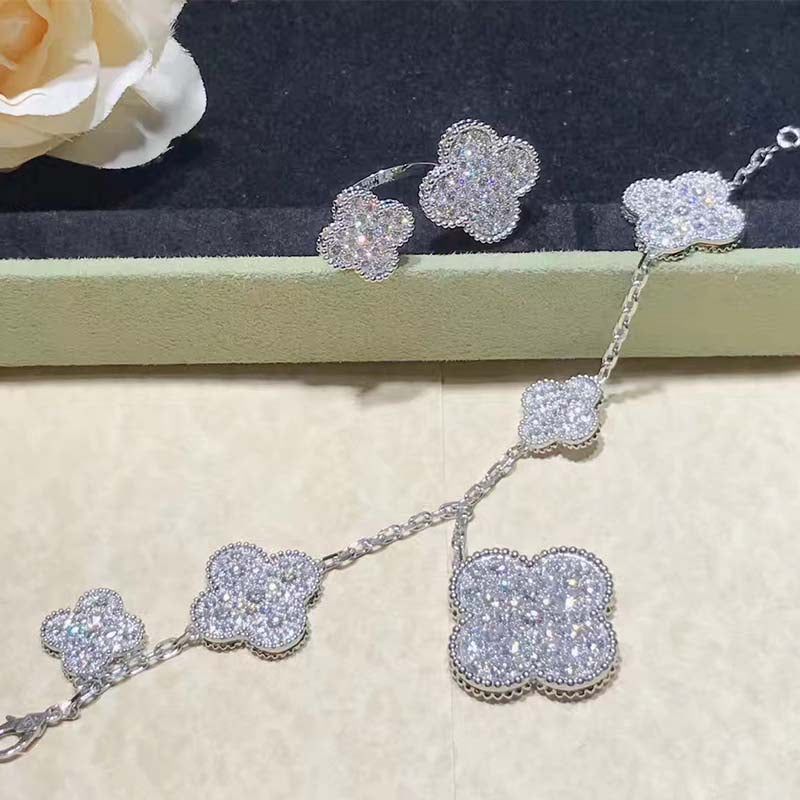 [Grace Jewelry]CLOVER 6 MOTIFS SILVER DIAMOND BRACELET