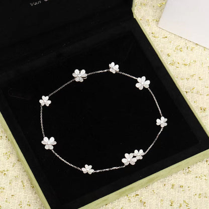 [Grace Jewelry]FRIVOLE SILVER 9 FLOWERS NECKLACE