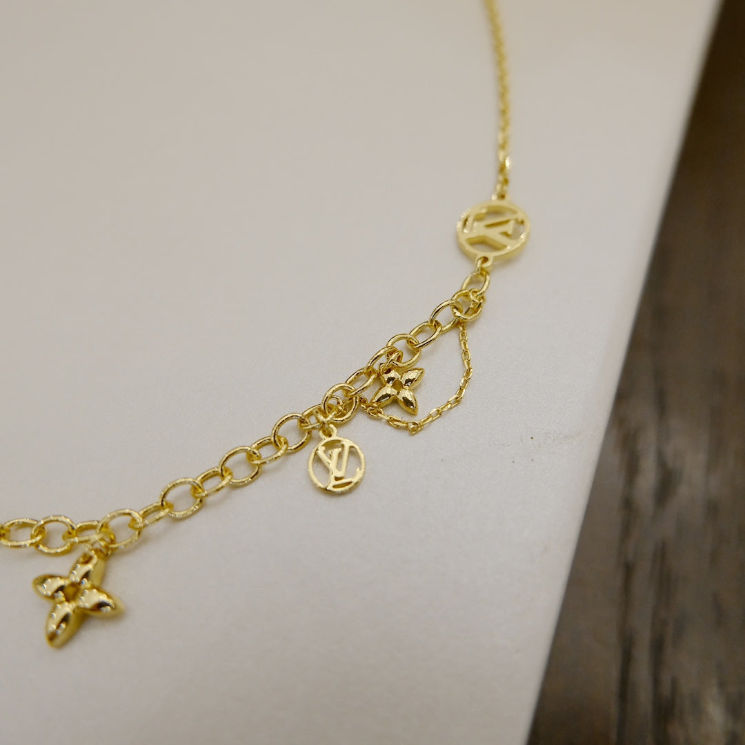 [Grace Jewelry]BLOOMING SUPPLE NECKLACE BRASS