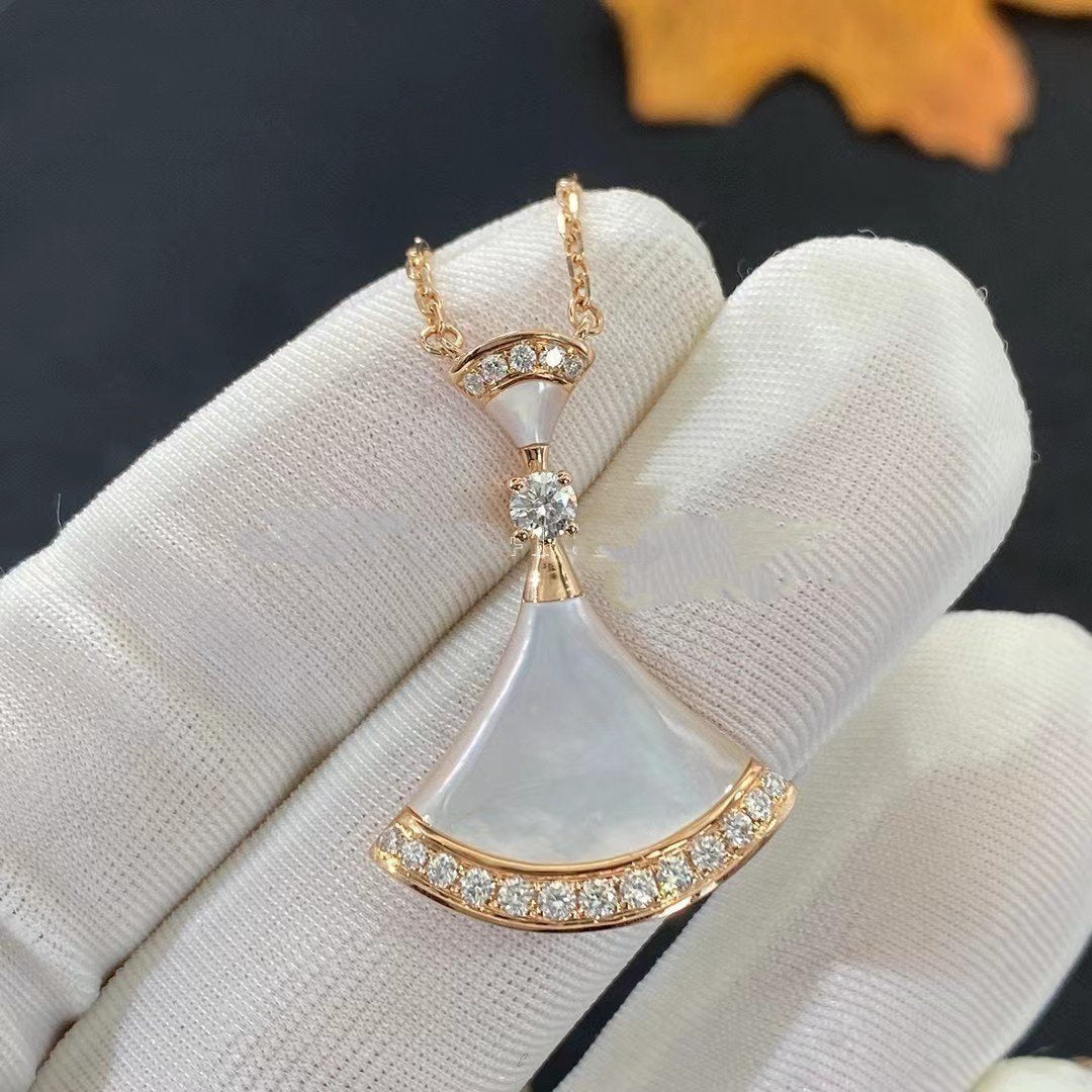 [Grace Jewelry]DREAM NECKLACE MOP PINK GOLD DIAMOND